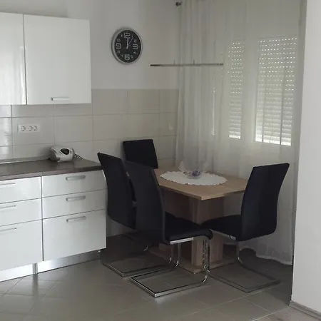 Apartman Zoja Apartment *
